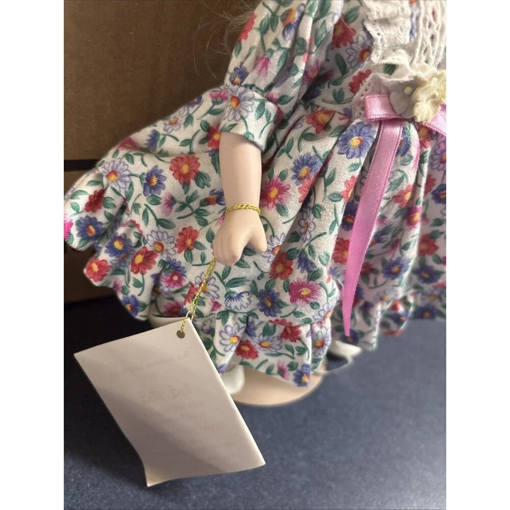 Club Dolls Bette Ball Goebel 1995 Blonde Floral Dress 9